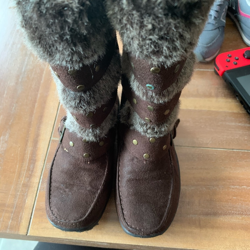 Never worn toddler size 9 girls boots